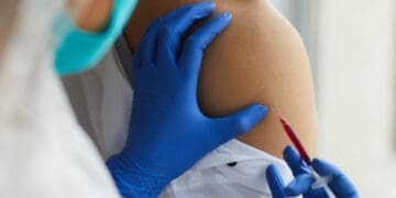 Photobiomodulation: Benefits and Uses with Precision PRP